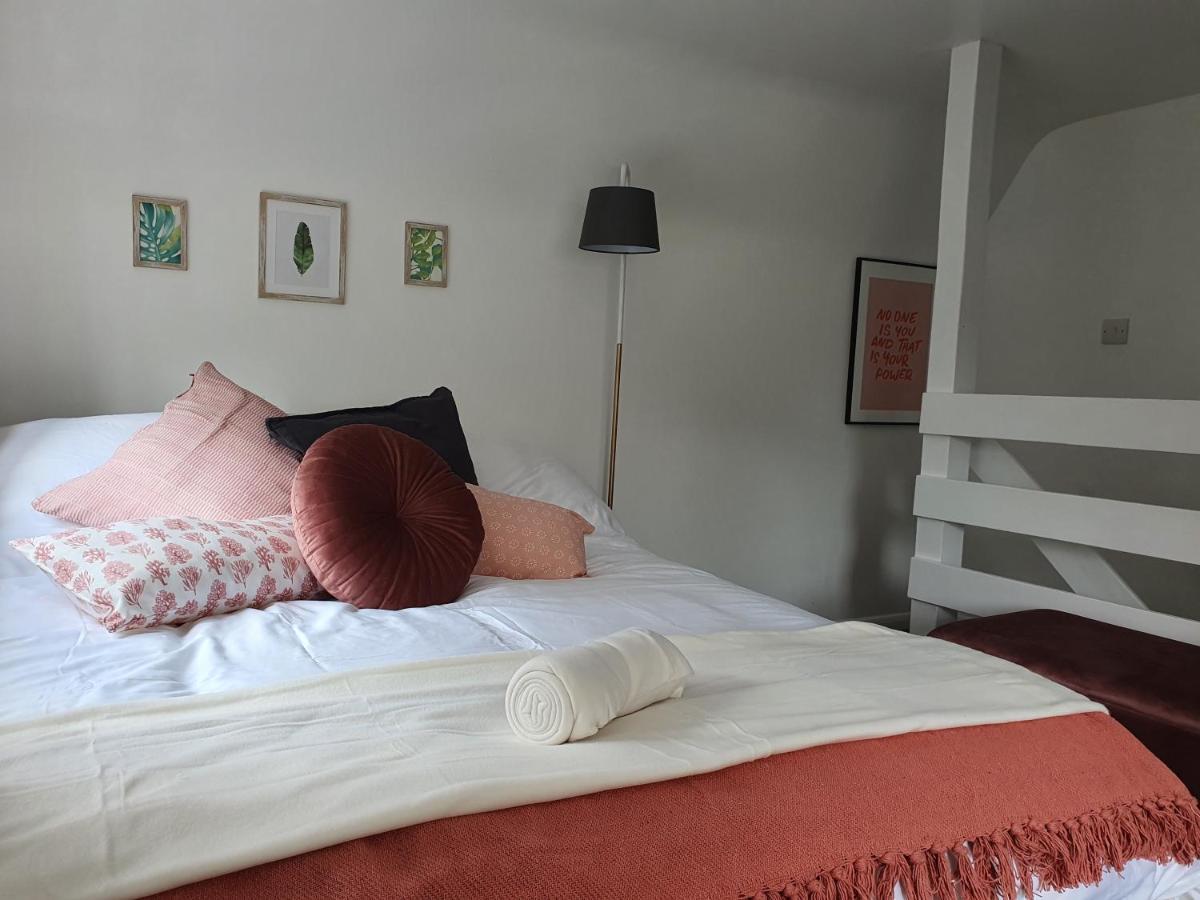 Grade I Listed Luxury Apartment In Hertfordshire Ware Extérieur photo